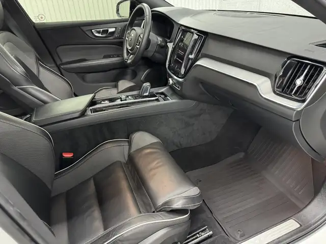 Volvo S60 B5 R-Design AWD 2022 à vendre - Photo 24