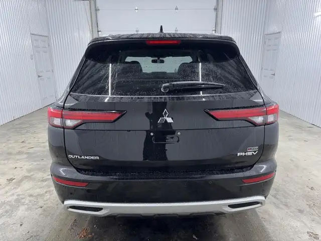 Mitsubishi Outlander PHEV LE S-AWC 2023 à vendre - Photo 12