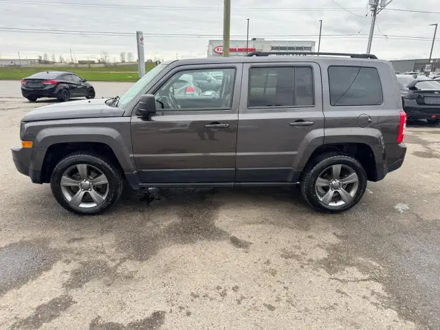 2015 Jeep Patriot High Altitude, LEATHER, SUNROOF, 4 CYL, CERTIF - Photo 2