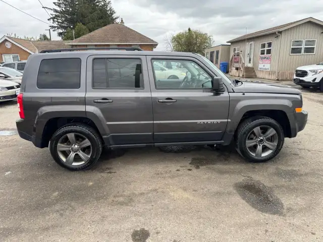 2015 Jeep Patriot High Altitude, LEATHER, SUNROOF, 4 CYL, CERTIF - Photo 6