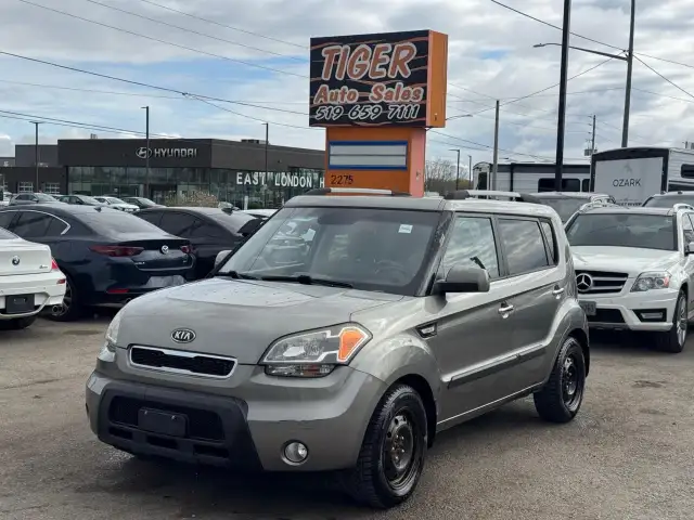 2011 Kia Soul 4U, MANUAL, HATCH, GREAT SHAPE, ALLOYS, CERTIFIED