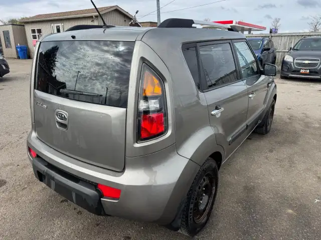 2011 Kia Soul 4U, MANUAL, HATCH, GREAT SHAPE, ALLOYS, CERTIFIED - Photo 5