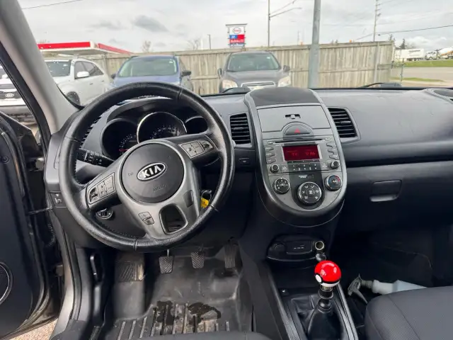 2011 Kia Soul 4U, MANUAL, HATCH, GREAT SHAPE, ALLOYS, CERTIFIED - Photo 12