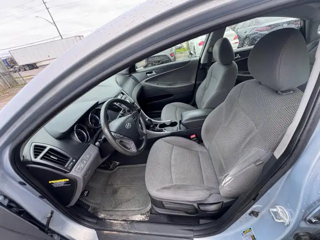 2011 Hyundai Sonata GL, SEDAN, AUTO, 4 CYL, WARRANTY, CERTIFIED - Photo 9