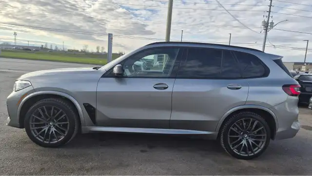 2021 BMW X5 M COMPETITION, 617HP, 1 OWNER, NO ACCIDENT, LOADED - Photo 2