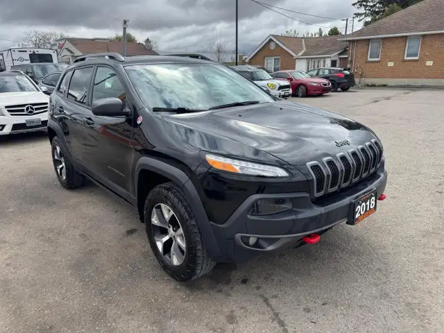 2018 Jeep Cherokee TRAILHAWK, LEATHER, LOADED, ROOF, CERTIFIED - Photo 7