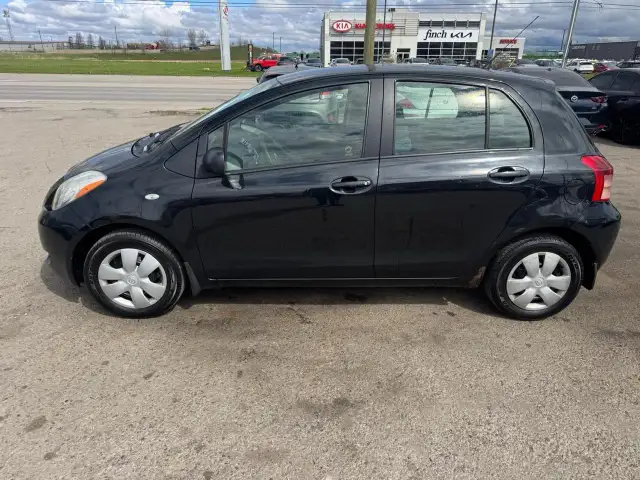 2007 Toyota Yaris LE, HATCH, MANUAL, GREAT ON FUEL, RELIABLE, CE - Photo 2