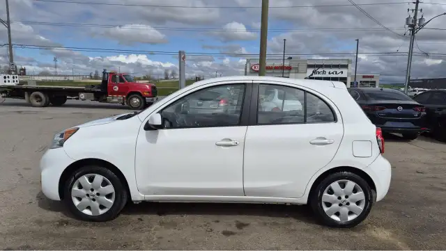 2015 Nissan Micra S, HATCH, NON CVT, ONLY 174KMS. AUTO, CERT - Photo 2