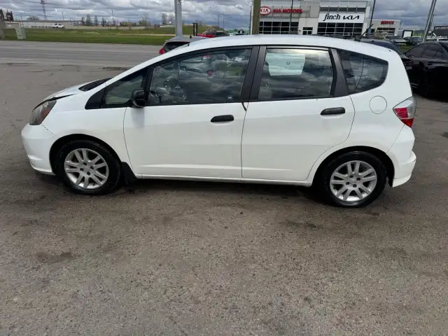 2013 Honda Fit DX-A, HATCH, RUNS WELL, NEEDS BODYWORK, AS IS - Photo 2