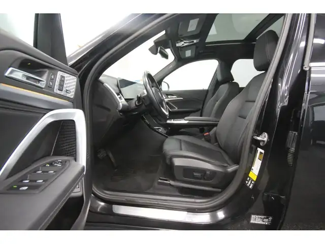 2023 BMW X1 28I / X LINE / TOIT / X DRIVE - Photo 17