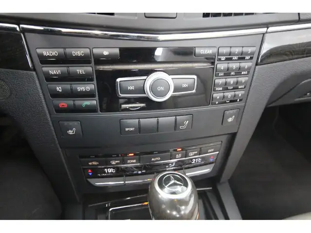 2012 Mercedes-Benz E350 CABRIOLET - Photo 33