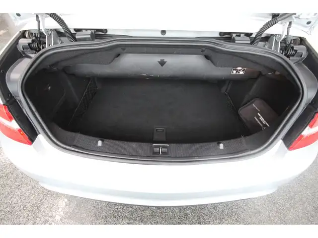 2012 Mercedes-Benz E350 CABRIOLET - Photo 37
