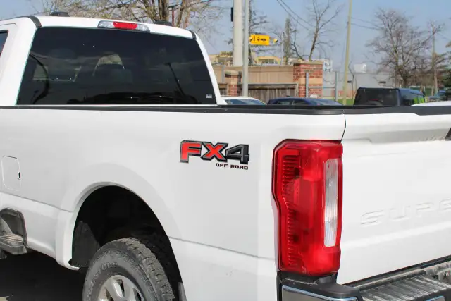 2024 Ford SUPER DUTY F-250 SRW XLT - Photo 4