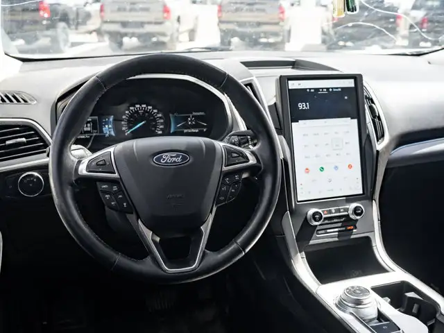 2022 Ford Edge SEL - Photo 3