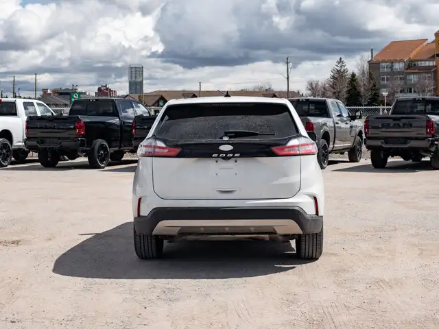 2022 Ford Edge SEL - Photo 7