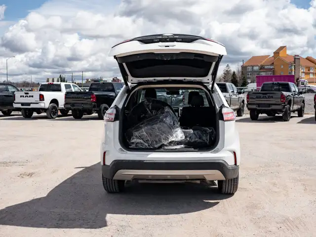 2022 Ford Edge SEL - Photo 8