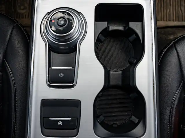 2022 Ford Edge SEL - Photo 30