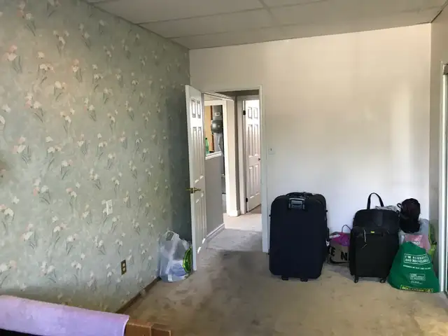 large room for rent - Photo 4