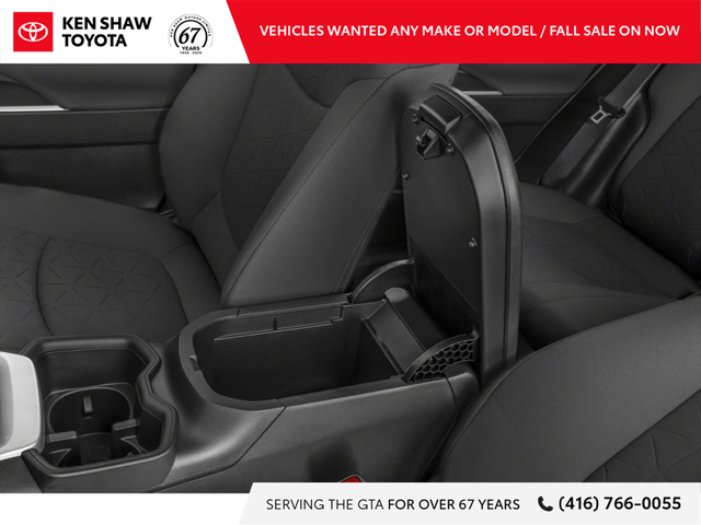 2024 Toyota RAV4 Hybrid XLE - Photo 11