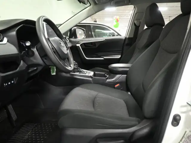 2024 Toyota RAV4 LE No Accident Radar Cruise Lane Assist Blind S - Photo 21