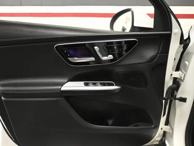 2024 Mercedes-Benz GLC 300 4MATIC No Accident 360CAM Ambient Lig - Photo 11