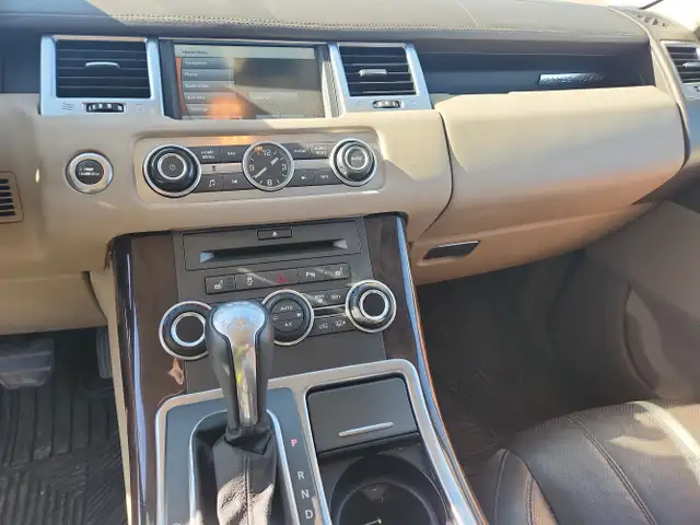 2011 Land Rover Range Rover Sport - Photo 21