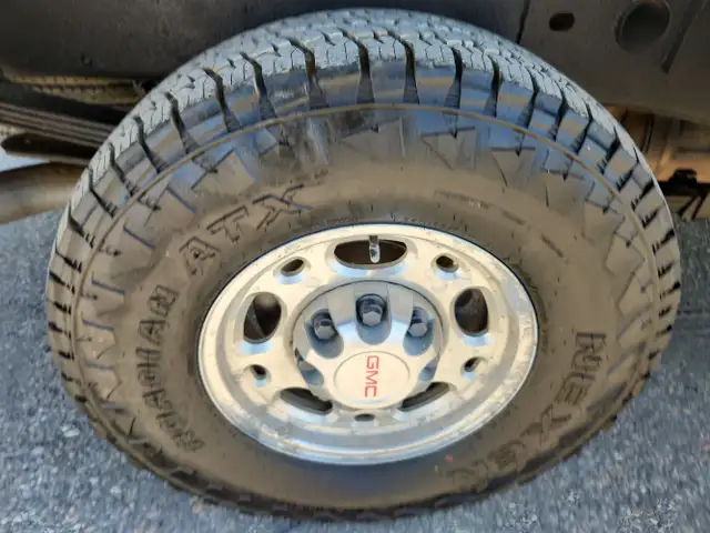 2008 GMC Sierra 2500HD - Photo 11
