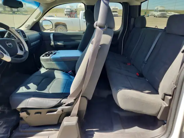 2008 GMC Sierra 2500HD - Photo 15
