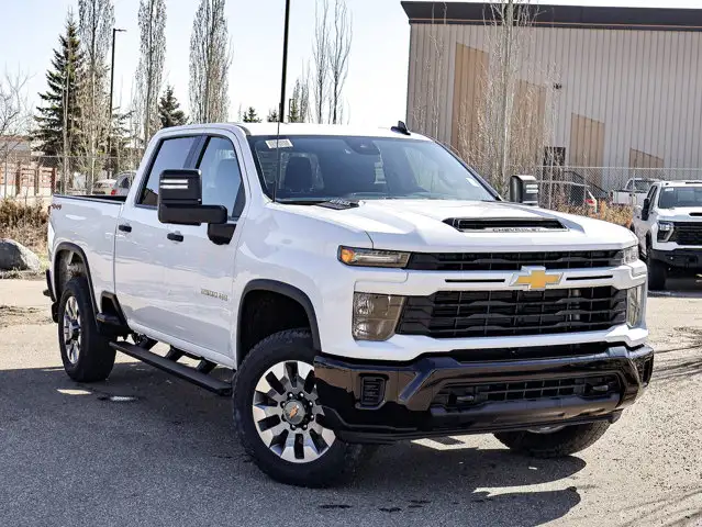 2026 Chevrolet Silverado 2500HD Custom - Photo 2