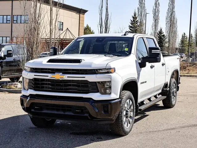 2026 Chevrolet Silverado 2500HD Custom - Photo 4