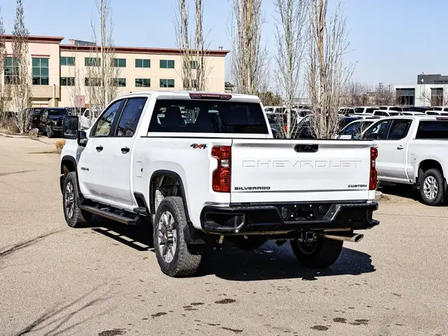 2026 Chevrolet Silverado 2500HD Custom - Photo 11