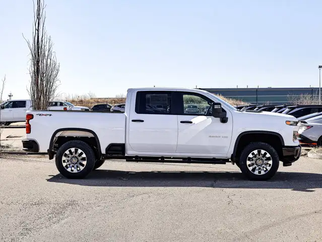 2026 Chevrolet Silverado 2500HD Custom - Photo 14
