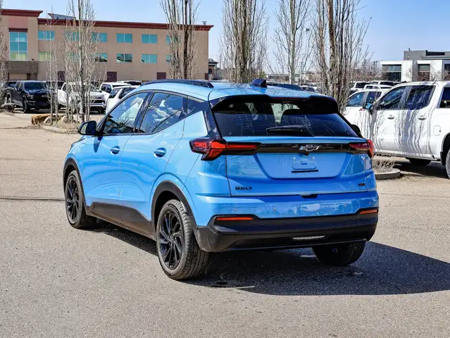 2027 Chevrolet Bolt RS - Photo 10