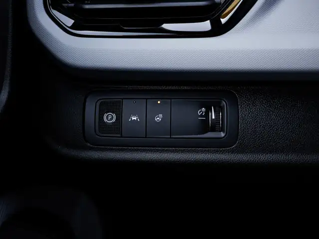 2027 Chevrolet Bolt RS - Photo 18