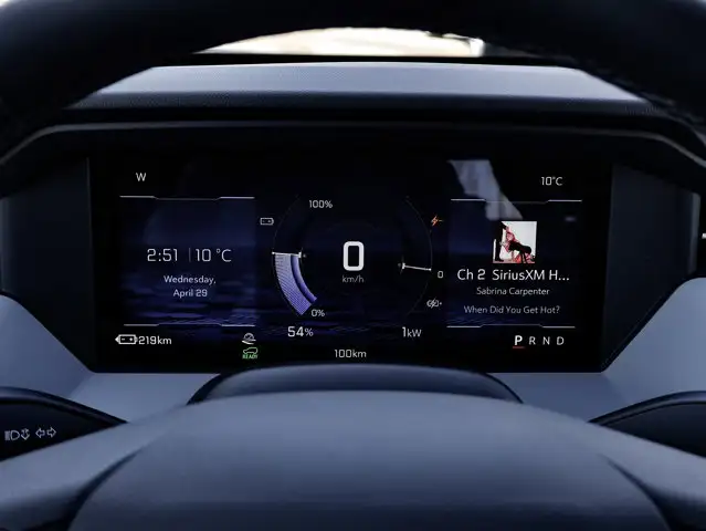 2027 Chevrolet Bolt RS - Photo 21