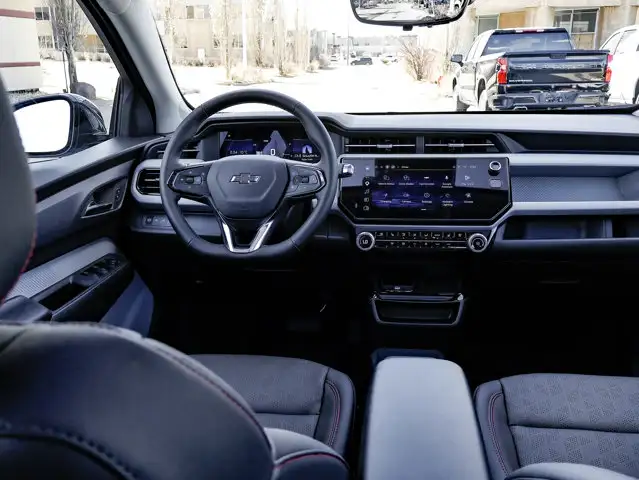 2027 Chevrolet Bolt RS - Photo 26