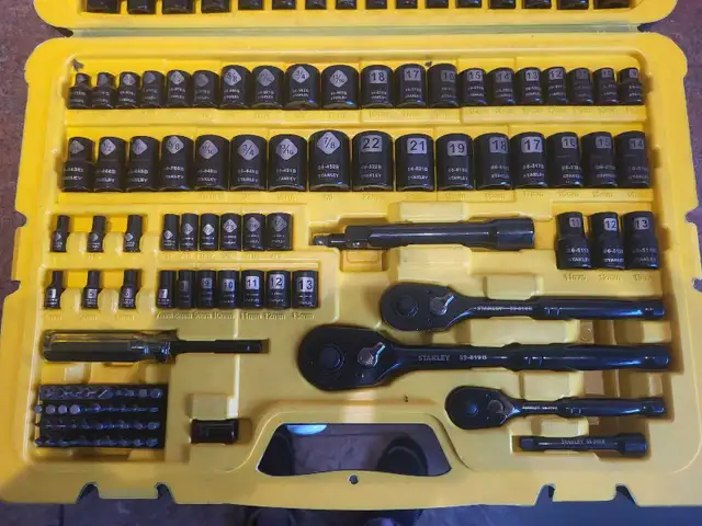 Socket Set - Photo 2