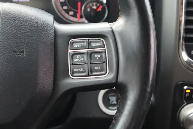 2015 RAM 1500 - Photo 12