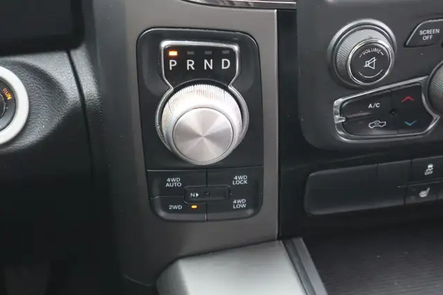 2015 RAM 1500 - Photo 15