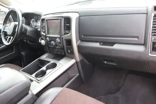 2015 RAM 1500 - Photo 19