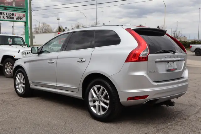 2017 Volvo XC60 - Photo 5