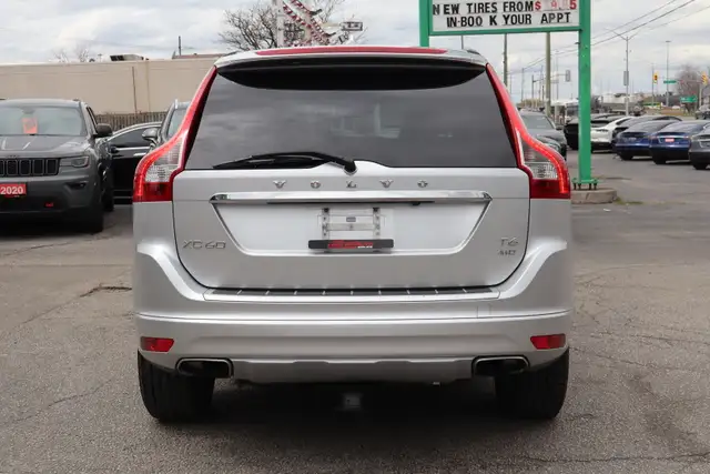 2017 Volvo XC60 - Photo 6