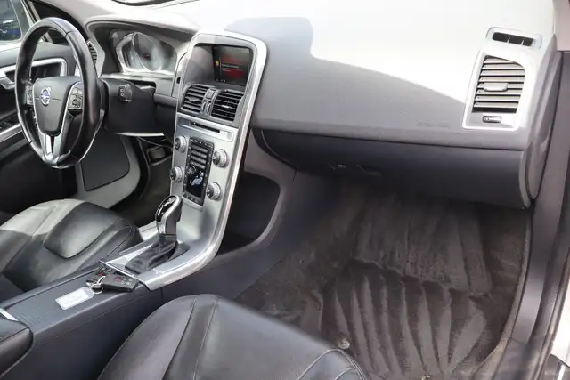 2017 Volvo XC60 - Photo 11