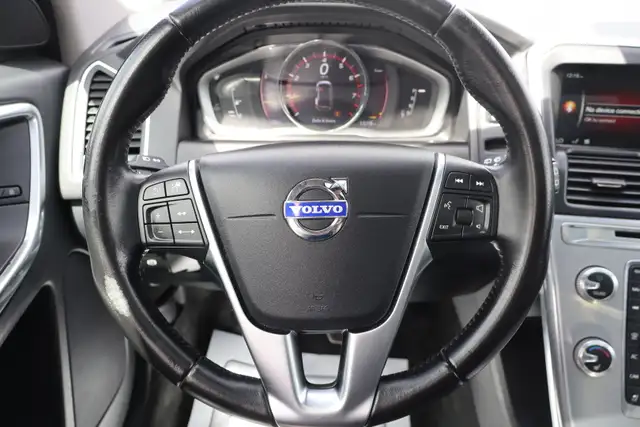 2017 Volvo XC60 - Photo 12