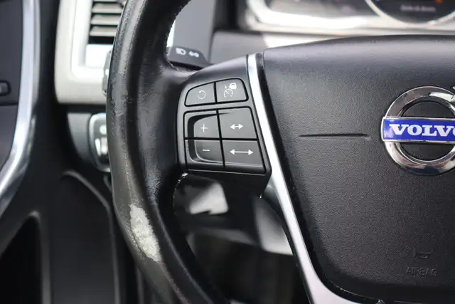 2017 Volvo XC60 - Photo 14