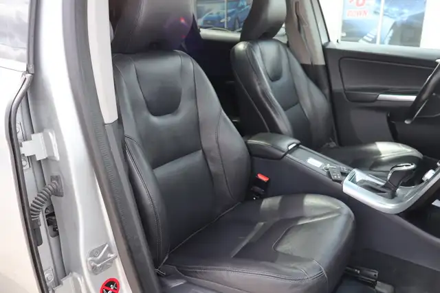 2017 Volvo XC60 - Photo 19