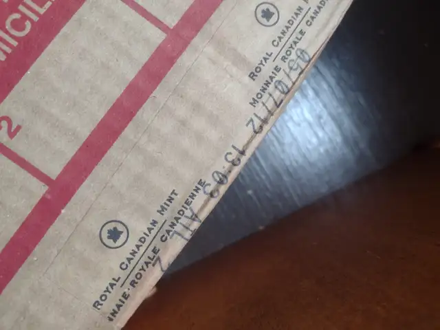 Unopened box non-magnetic Canadian pennies last year 2012 - Photo 2