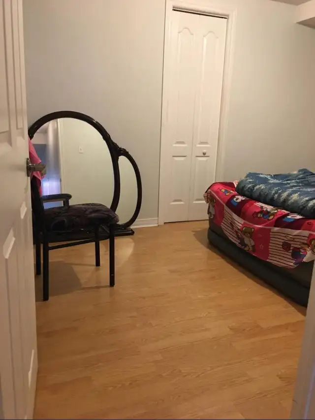 Furnished Room For Rent Available From May 1st $450 - Photo 2