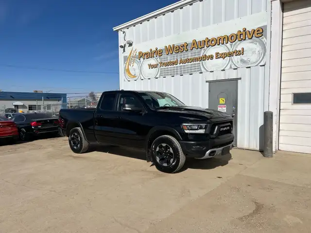 2019 Ram 1500 Rebel Extended Cab 3.6L V6 | Command Start | Sunro - Photo 3