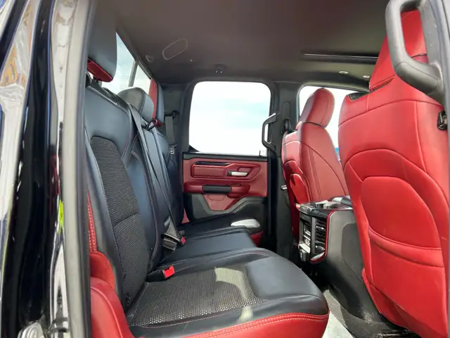 2019 Ram 1500 Rebel Extended Cab 3.6L V6 | Command Start | Sunro - Photo 20